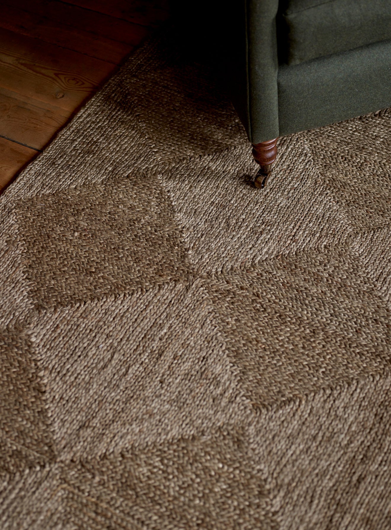 Arushi Jute Rug, Large